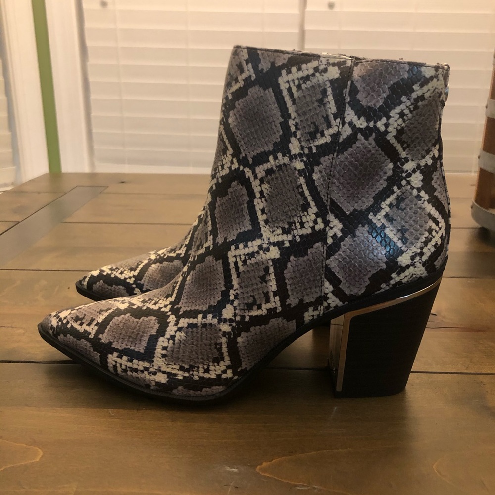 Circus by Sam Elderman Snakeskin Boots - Picture 10 of 10